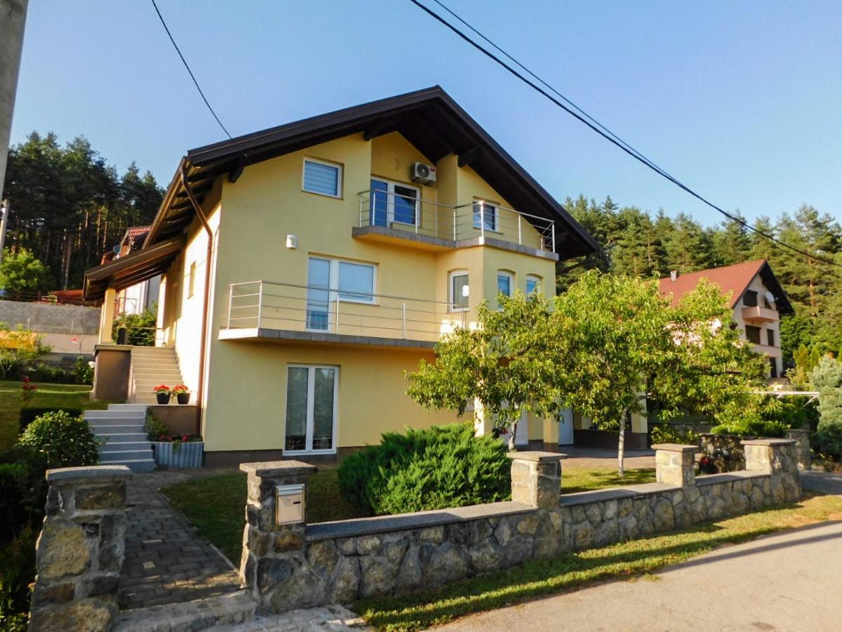 Apartman Lara Otočac Extérieur photo